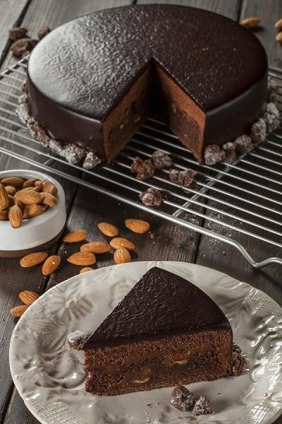 Шоколадный торт без пшеничной муки от кондитерской «Сладкий экспресс»